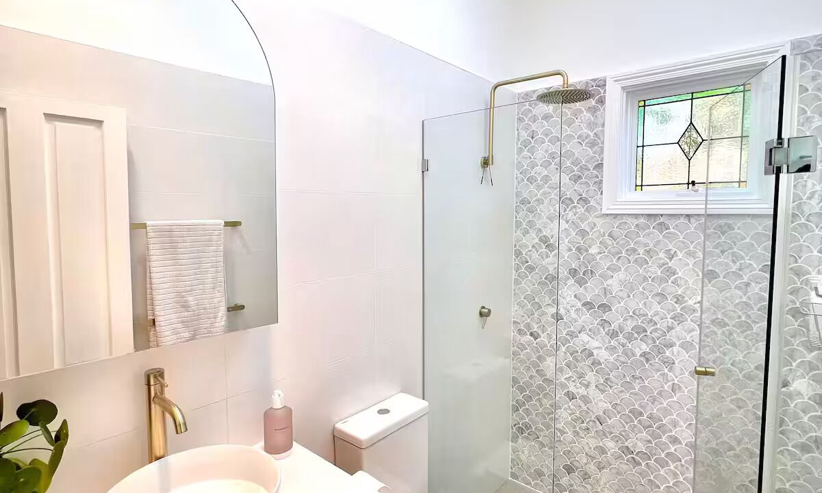 Photo of Bathroom in Freshwater