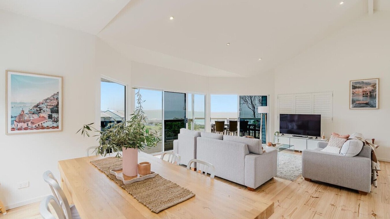 Photo of Livingroom in Hayborough