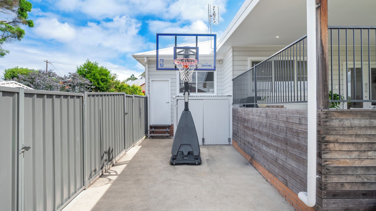 Photo of Outdoor in Booragul