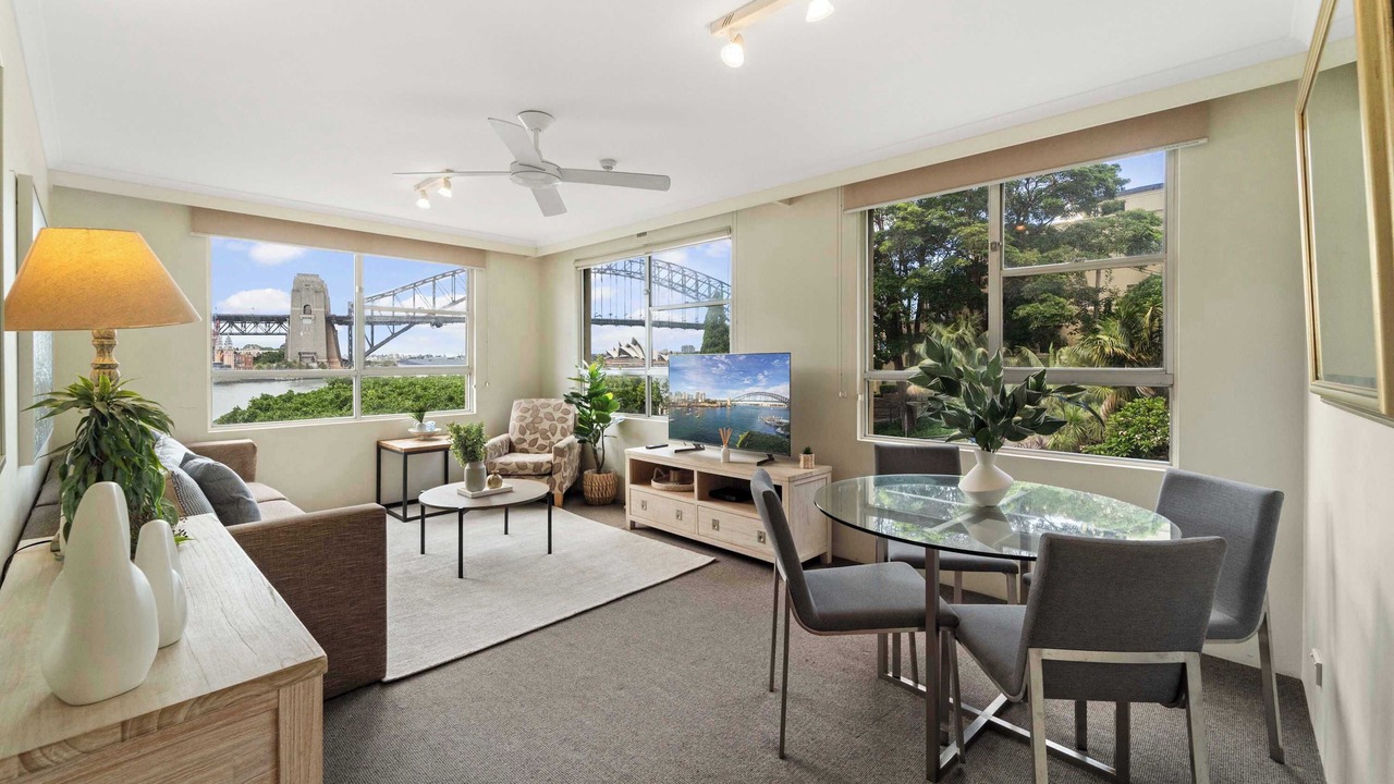 Photo of Livingroom in McMahons Point