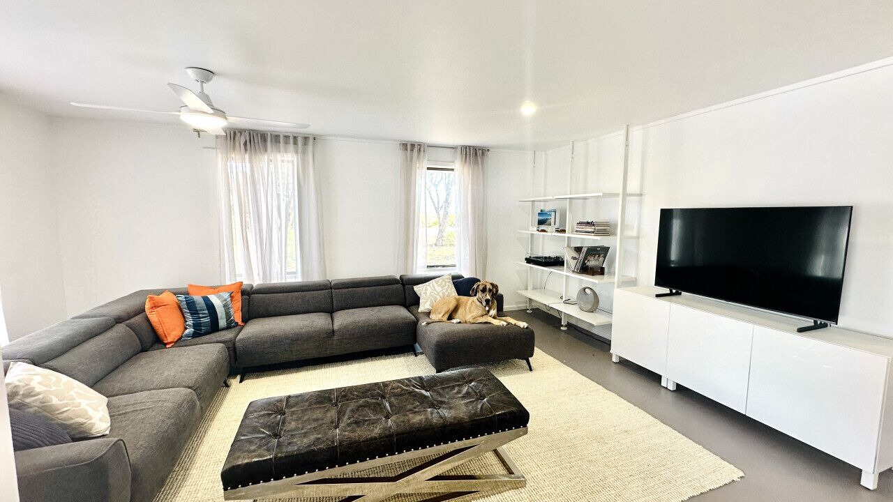 Photo of Livingroom in Leeman