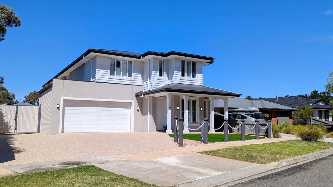 Photo of Outdoor in Indented Head