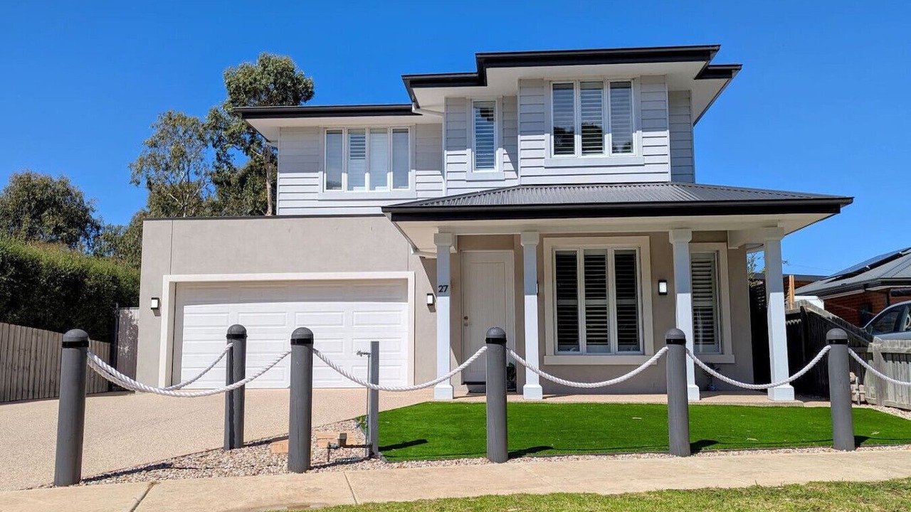 Photo of Outdoor in Indented Head