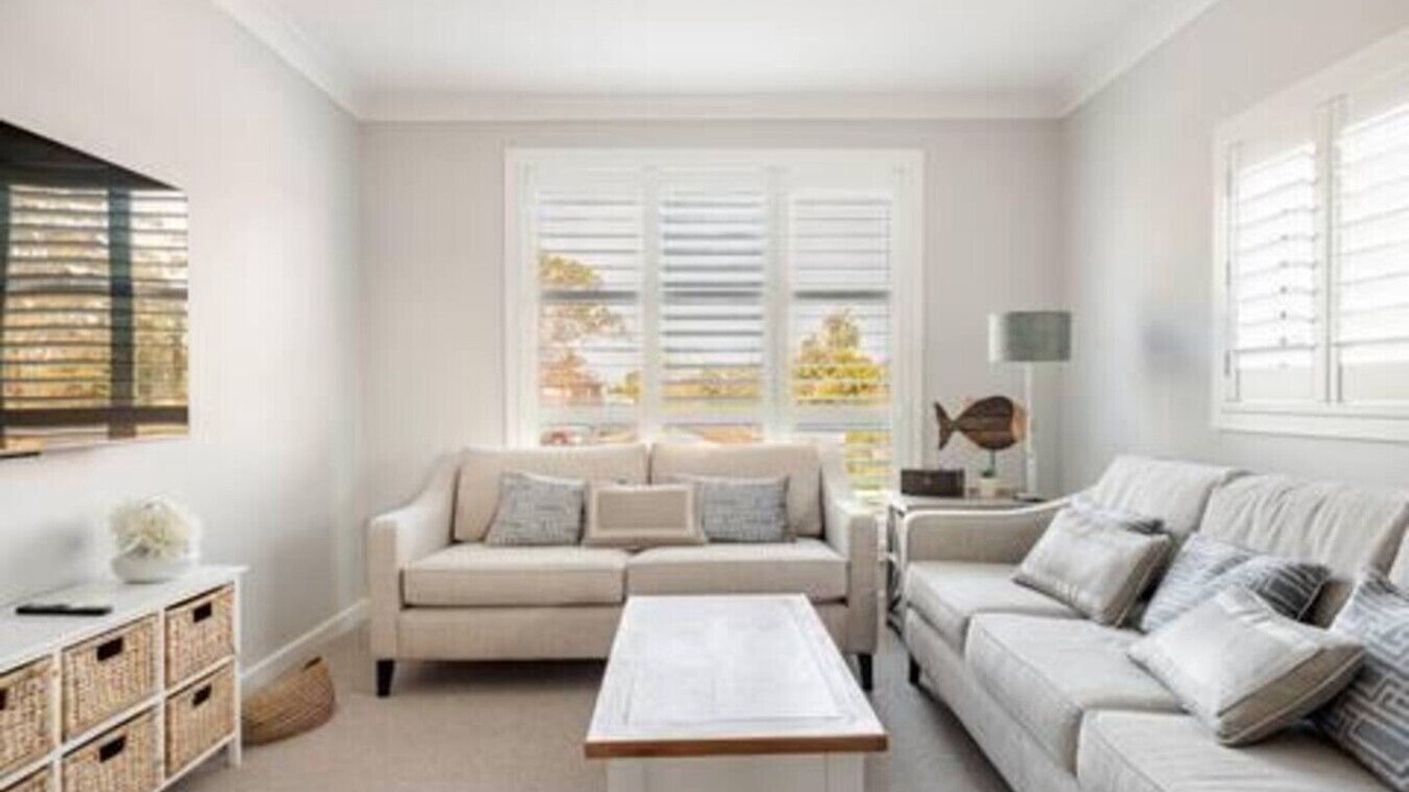 Photo of Livingroom in Swansea