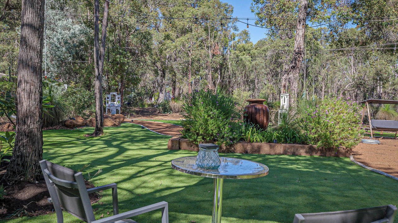 Photo of Outdoor in Bedfordale