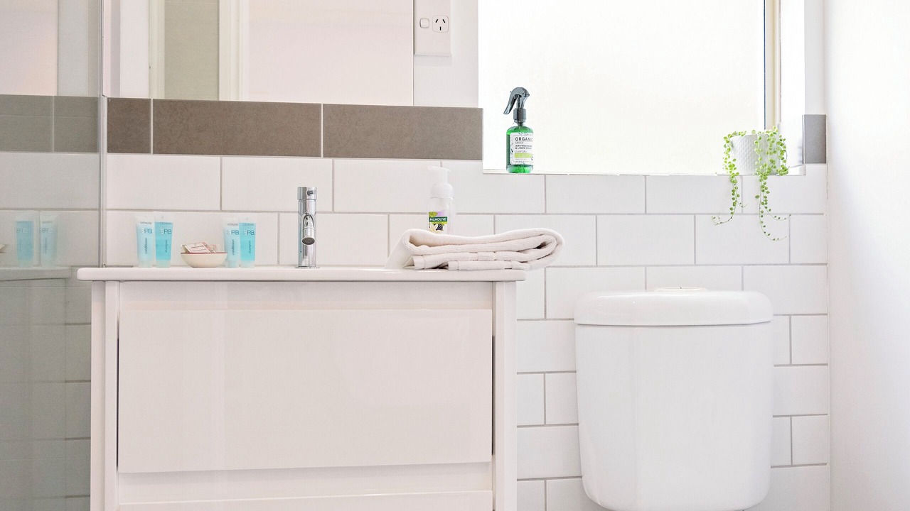 Photo of Bathroom in Middleton Beach