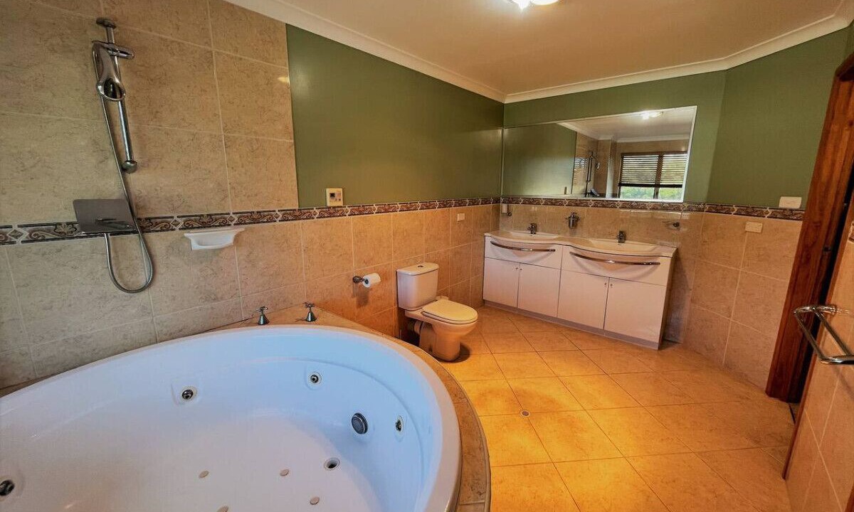 Photo of Bathroom in Esperance