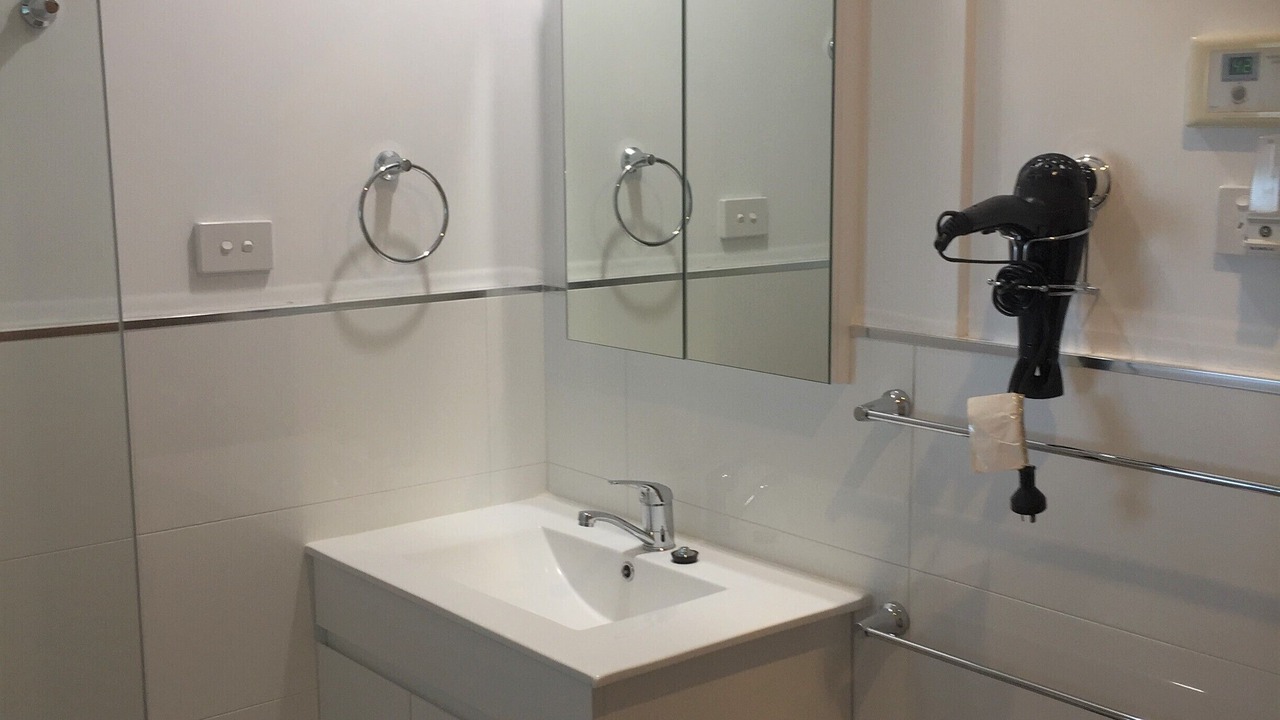 Photo of Bathroom in Tiddy Widdy Beach