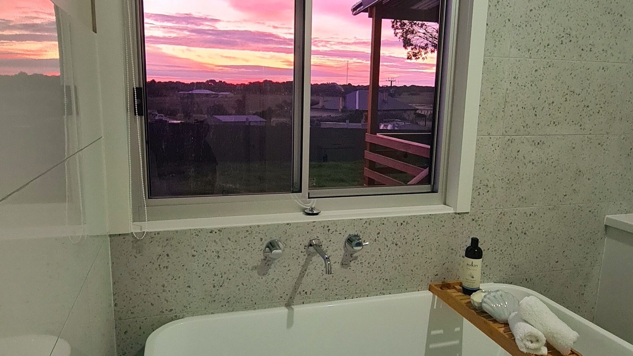 Photo of Bathroom in Kingscote