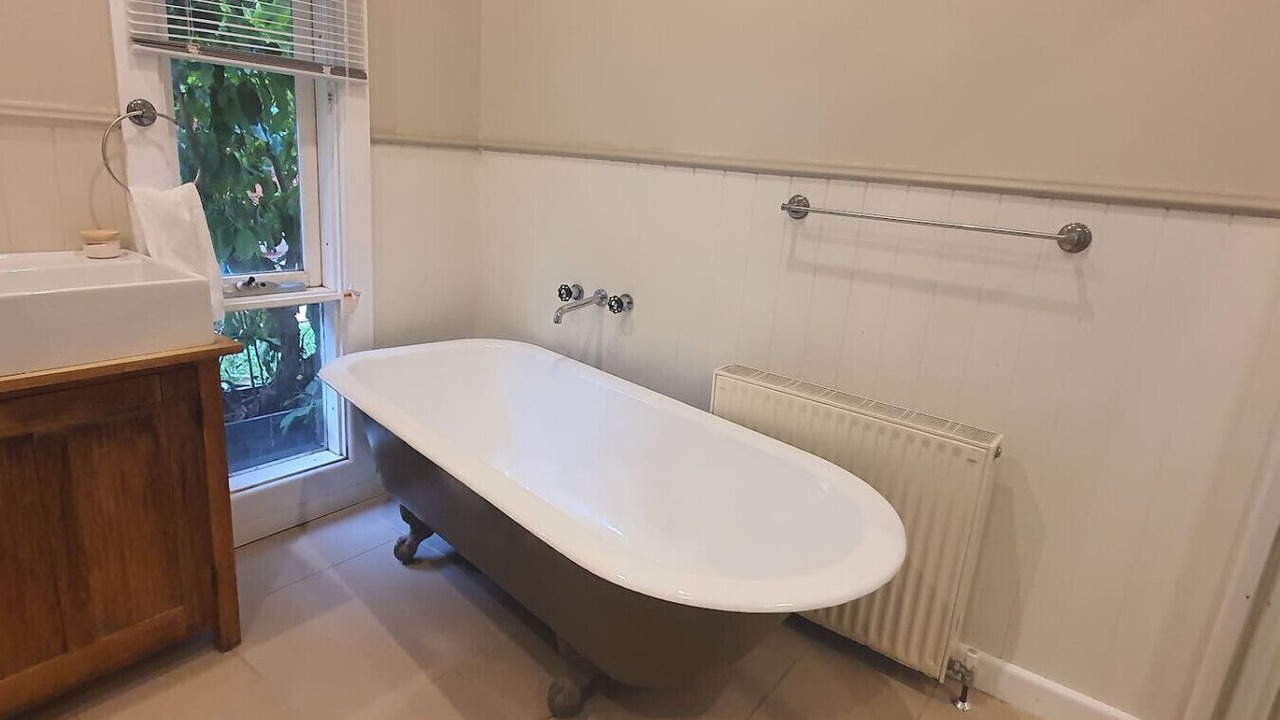 Photo of Bathroom in Lake Wendouree