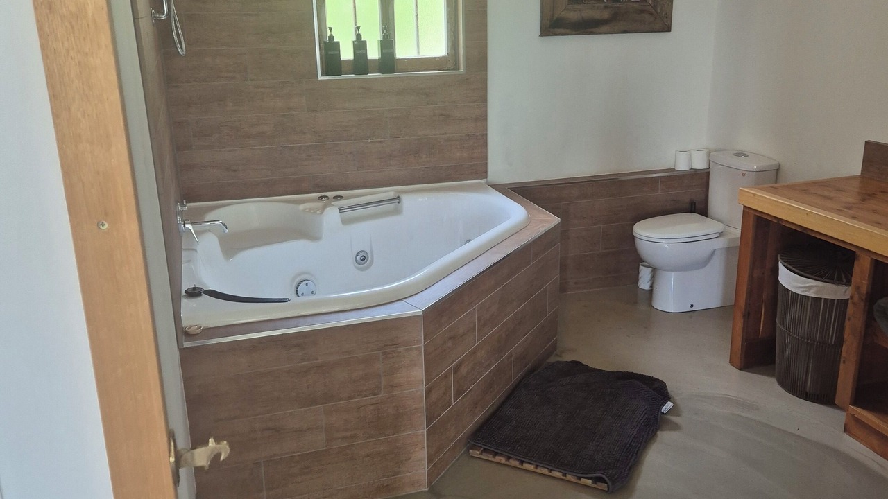 Photo of Bathroom in Bullengarook