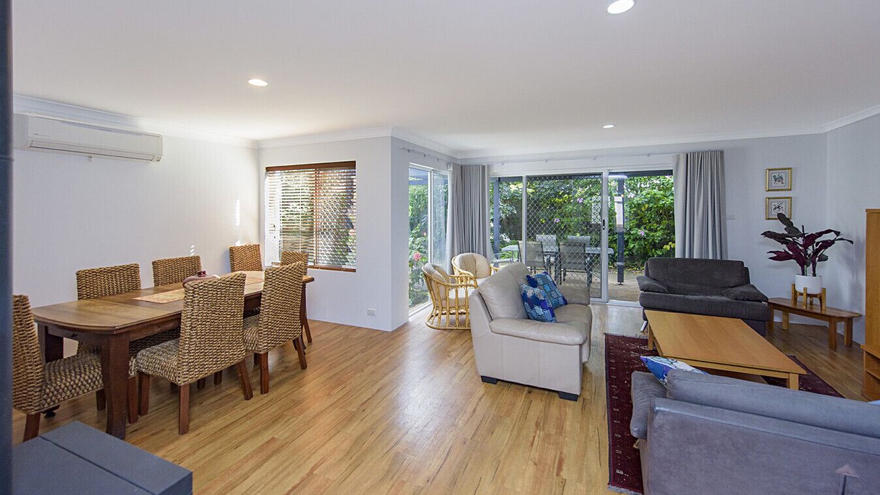 Photo of Livingroom in Broadwater