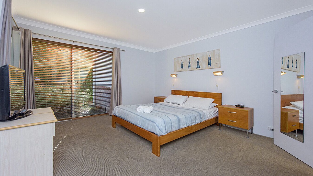 Photo of Bedroom in Broadwater