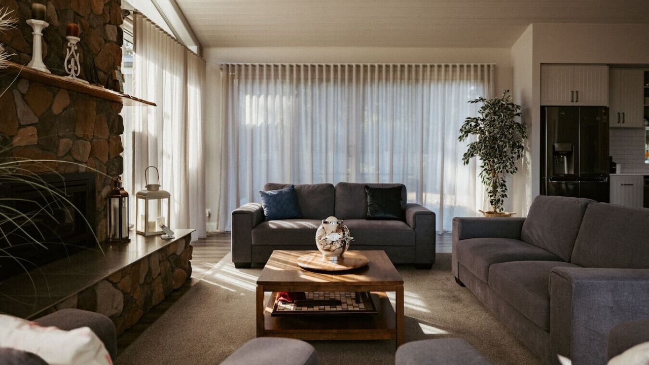 Photo of Livingroom in Squeaking Point