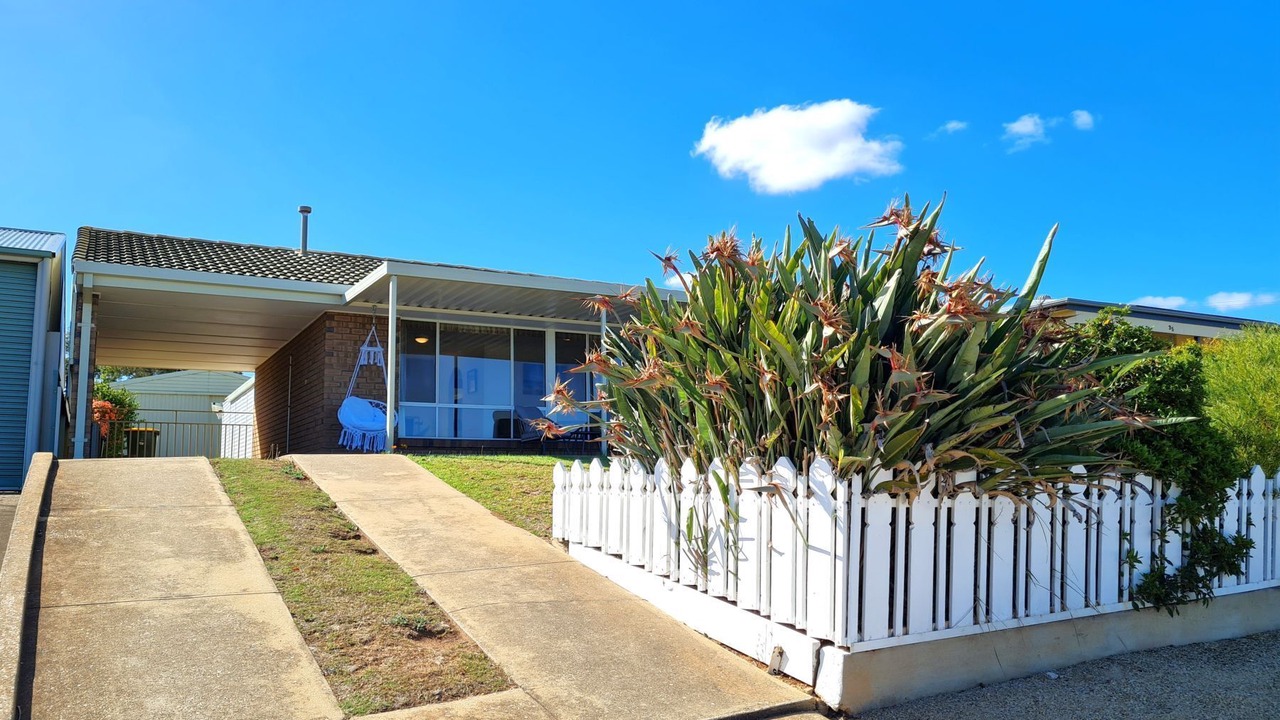 Photo of Outdoor in Tiddy Widdy Beach