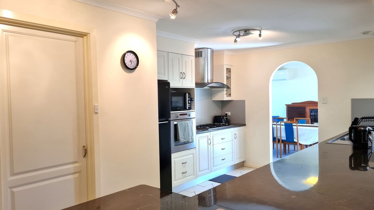 Photo of Kitchen in Tiddy Widdy Beach