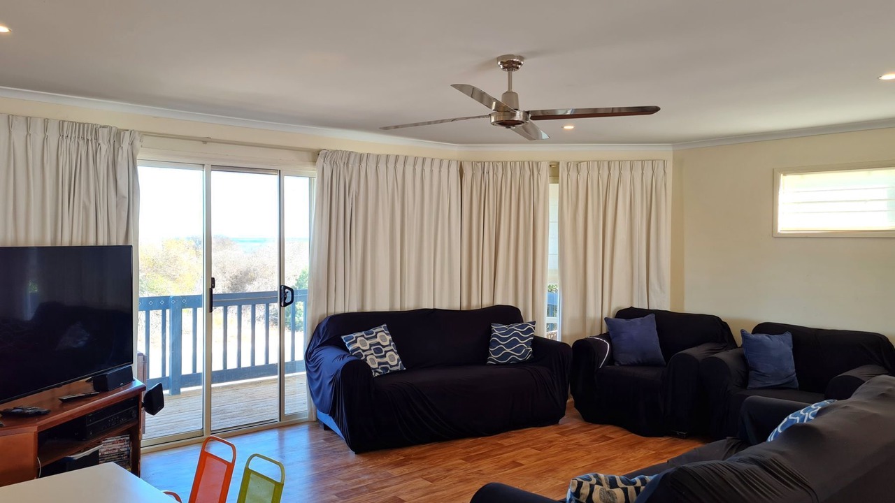 Photo of Livingroom in Minlacowie