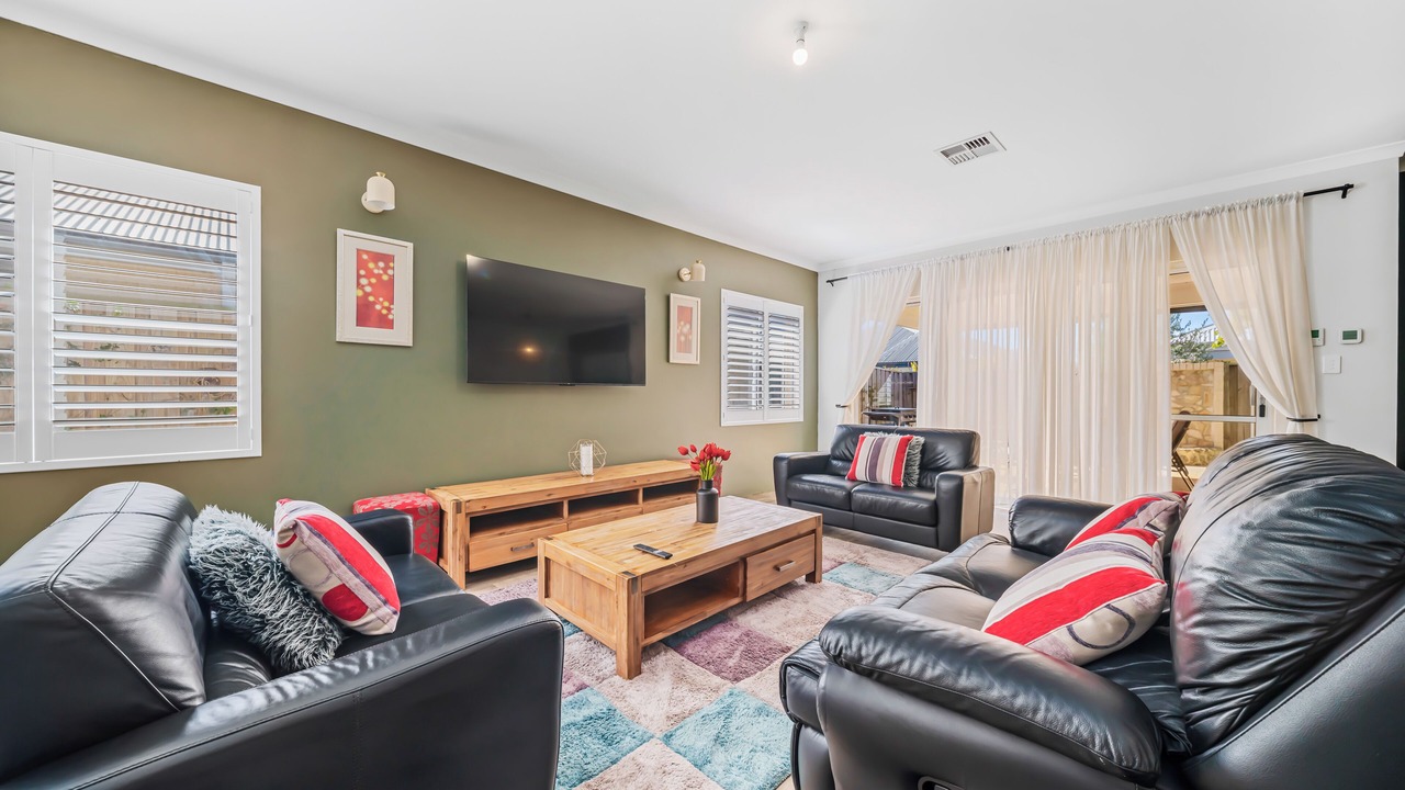 Photo of Livingroom in Ellenbrook