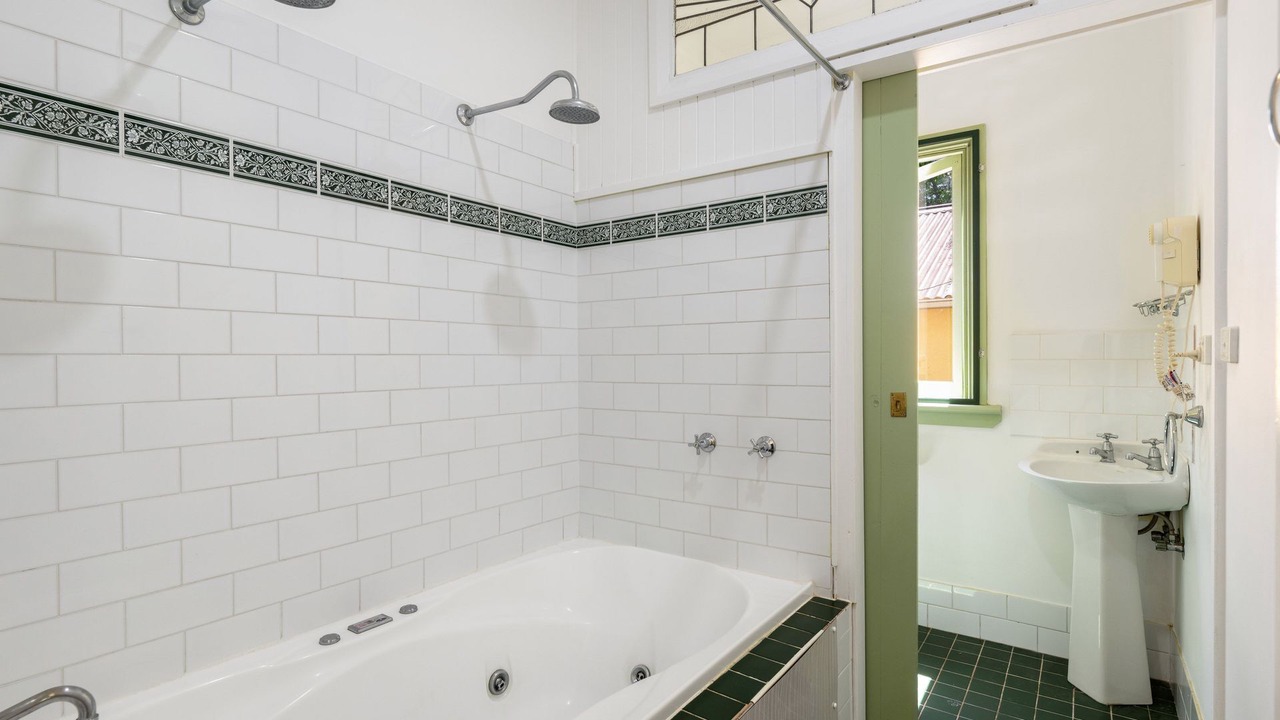 Photo of Bathroom in Wentworth Falls