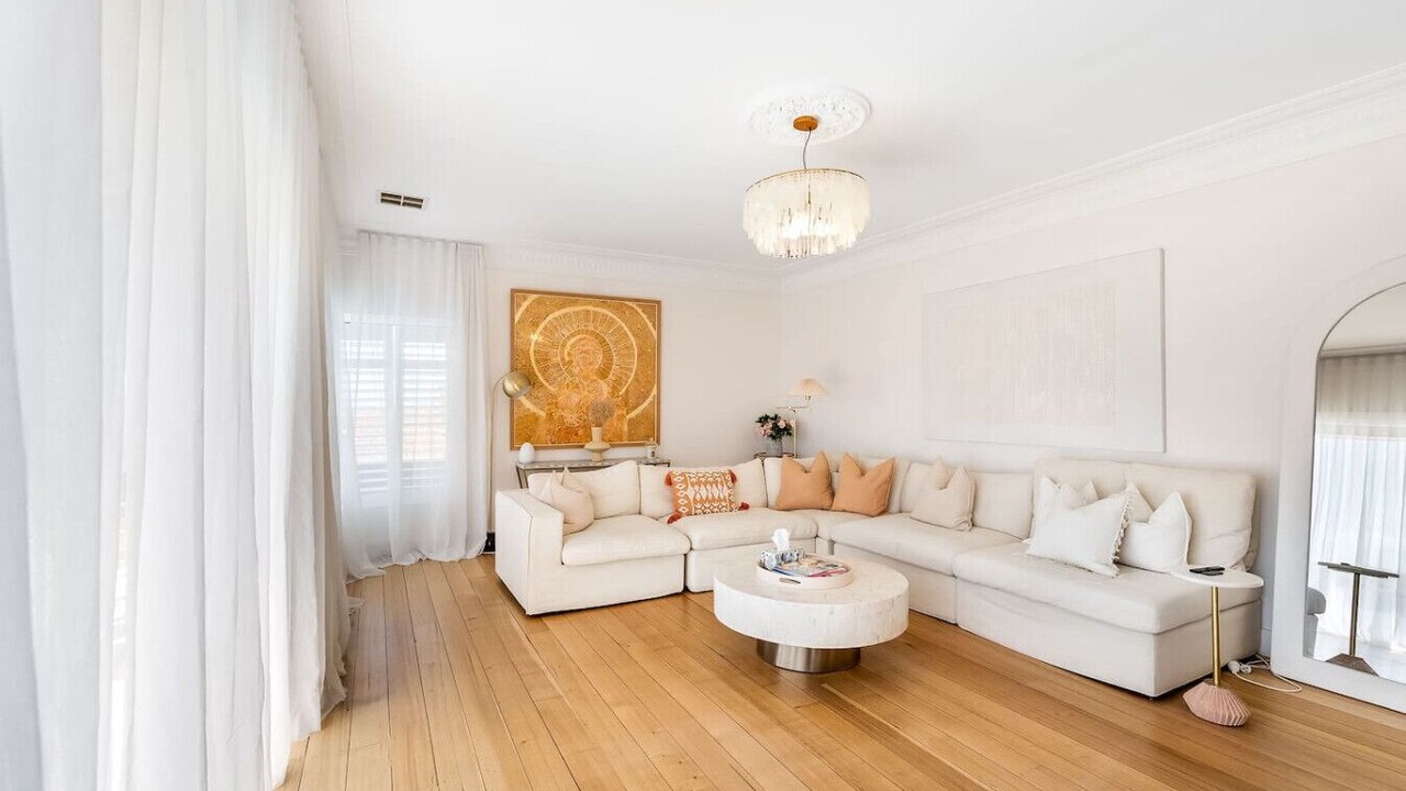 Photo of Livingroom in Sandy Bay