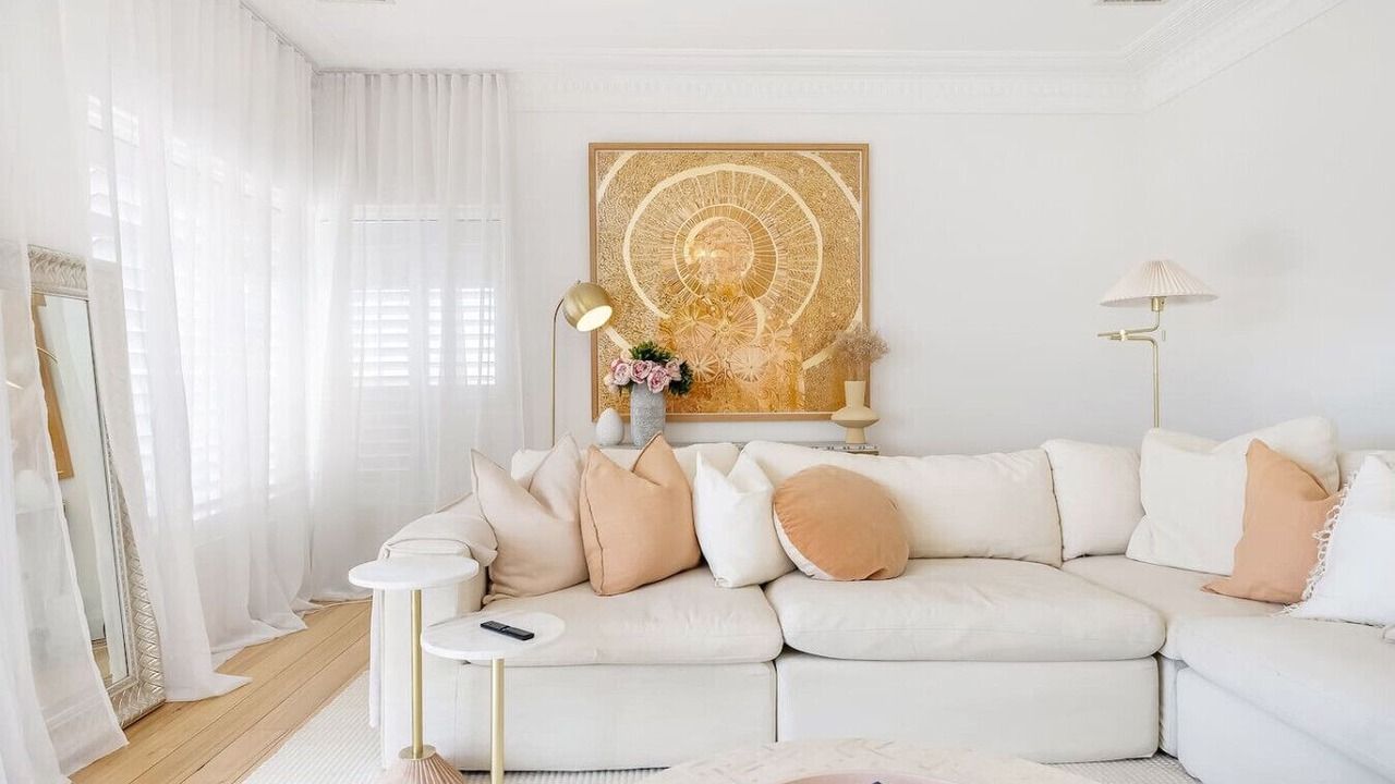 Photo of Livingroom in Sandy Bay