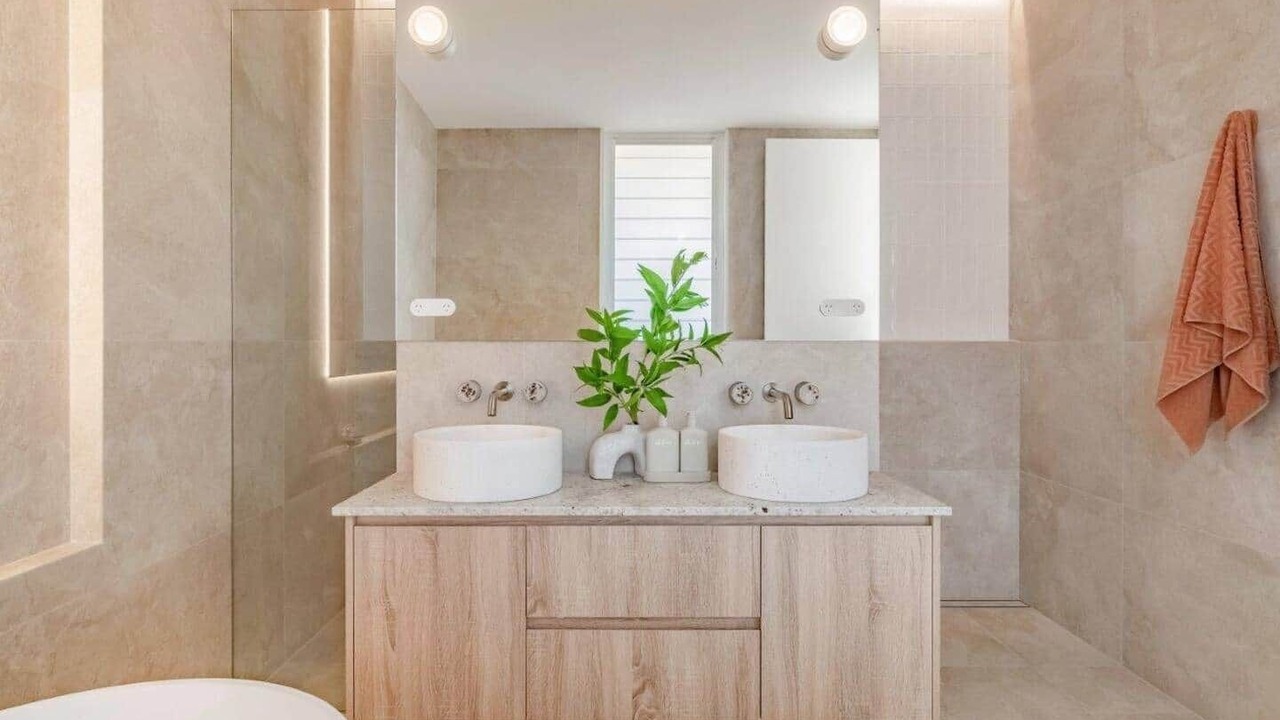 Photo of Bathroom in Salamander Bay