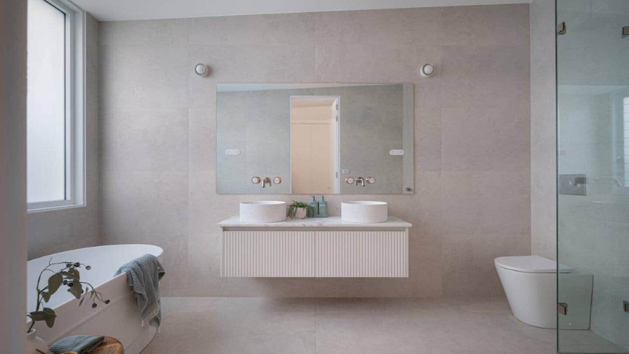 Photo of Bathroom in Salamander Bay