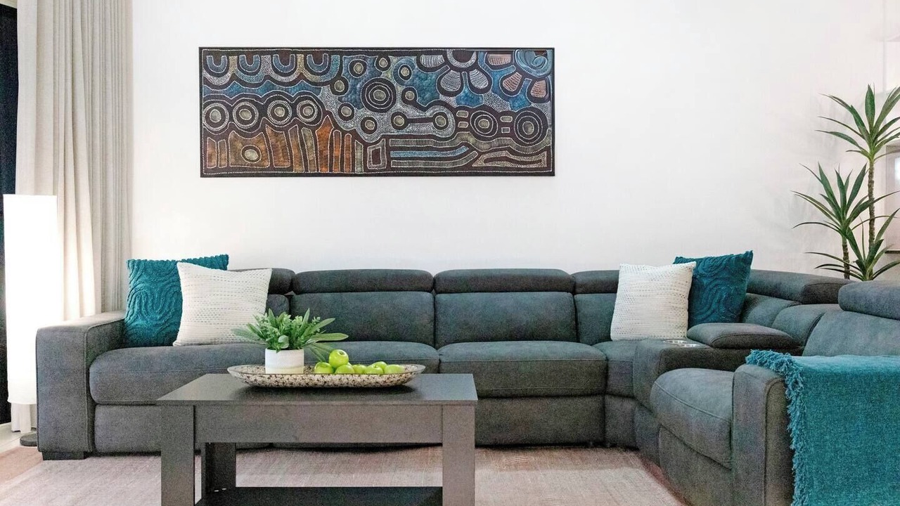 Photo of Livingroom in Cullen Bay