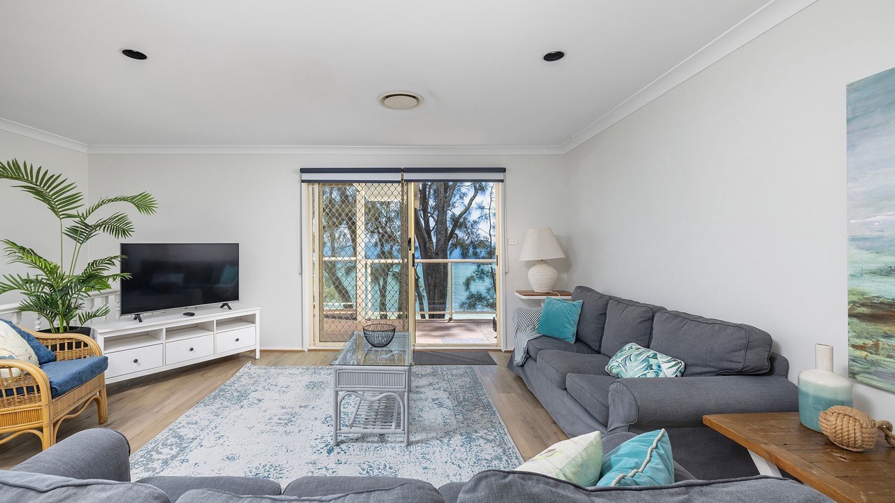 Photo of Livingroom in Salamander Bay