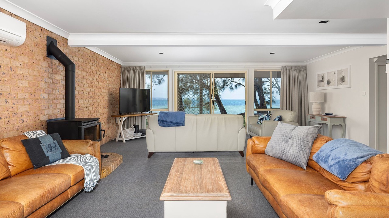 Photo of Livingroom in Salamander Bay