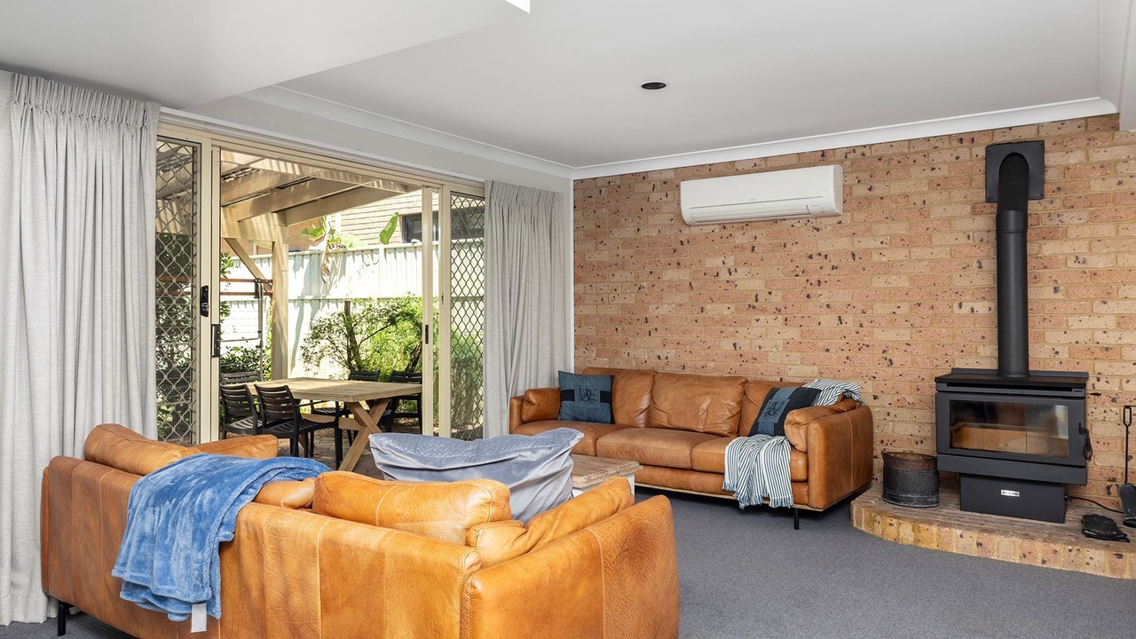 Photo of Livingroom in Salamander Bay