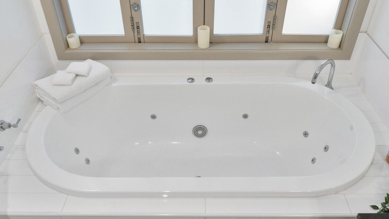 Photo of Bathroom in Creswick