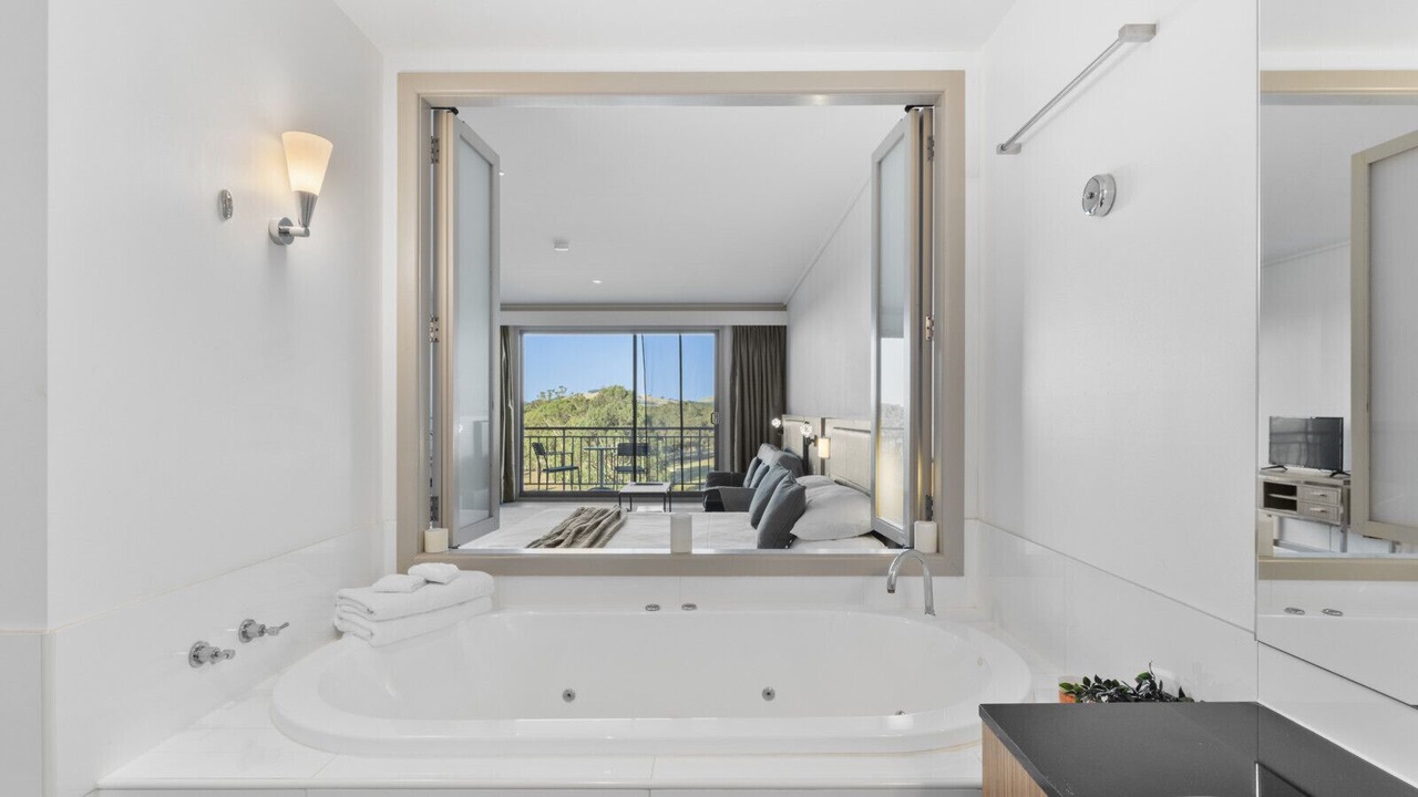 Photo of Bathroom in Creswick