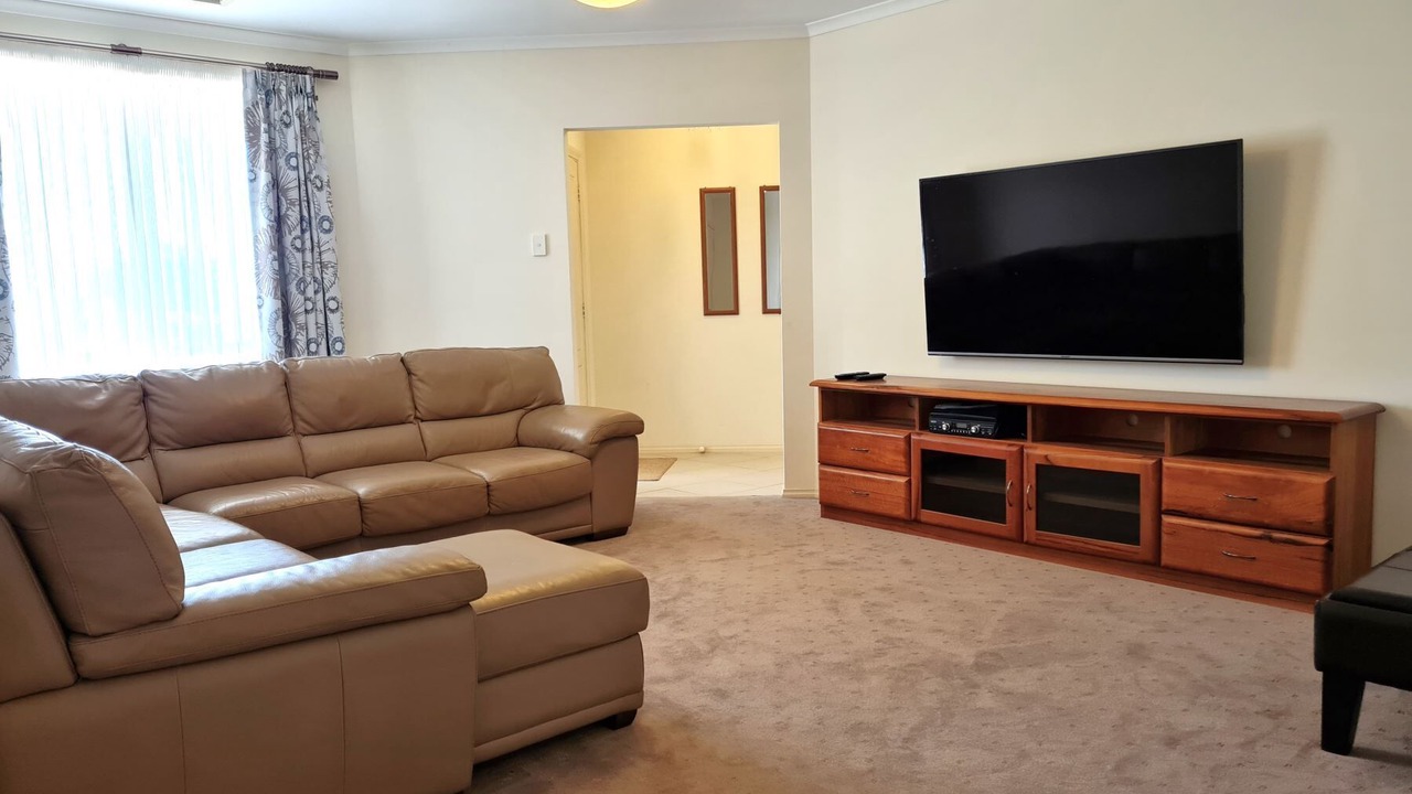 Photo of Livingroom in Moonta Bay