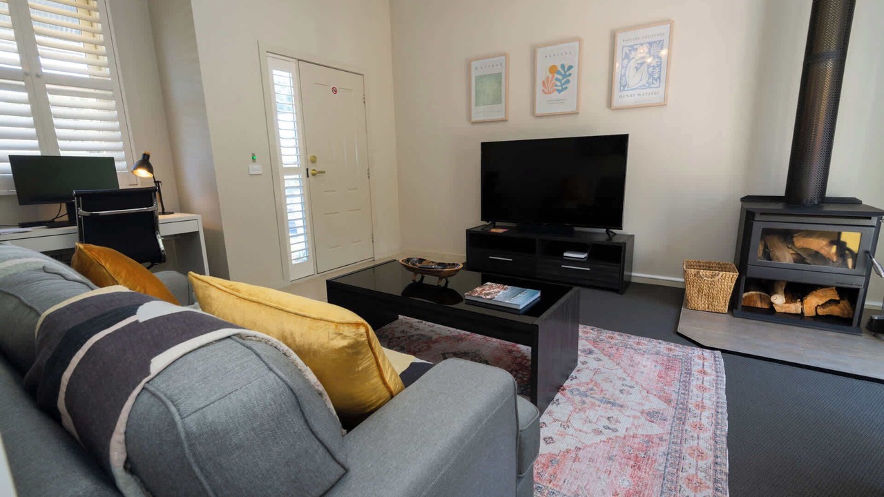 Photo of Livingroom in Golden Point