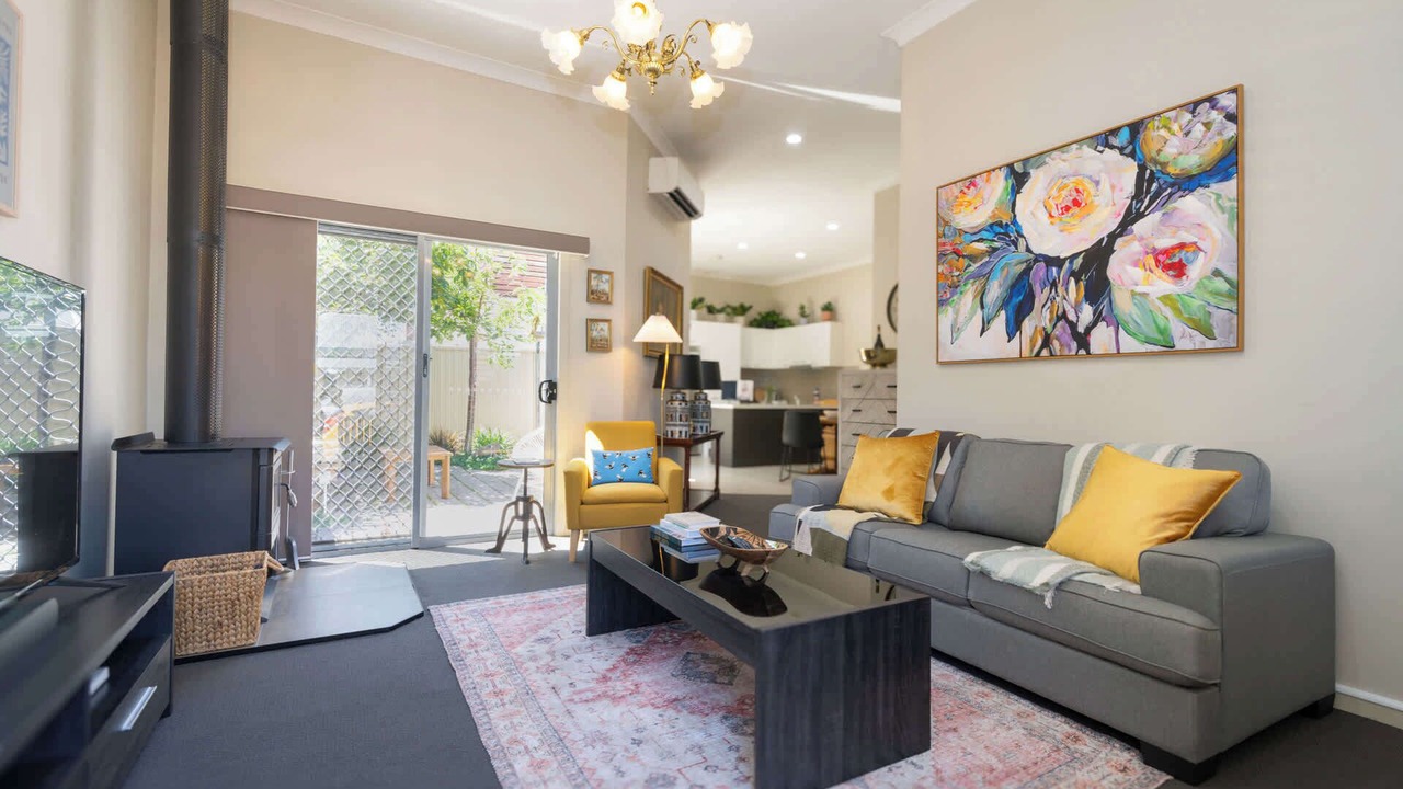 Photo of Livingroom in Golden Point