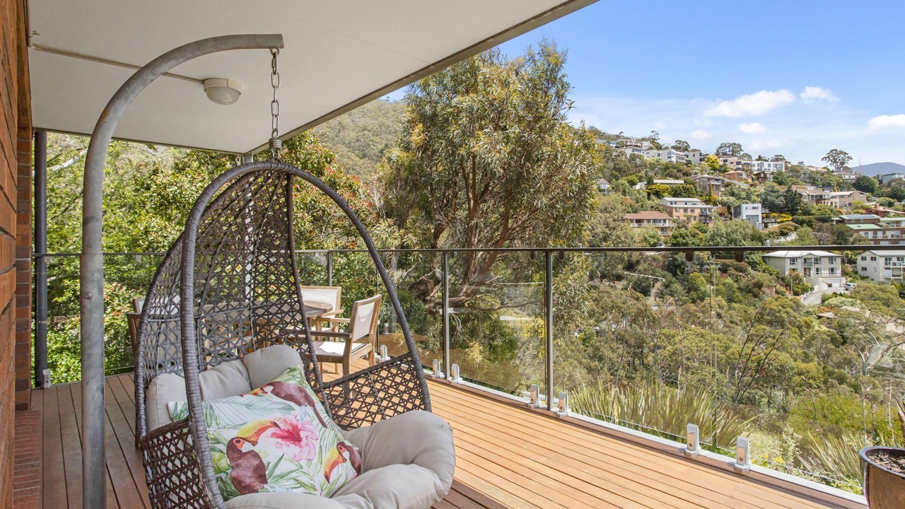 Photo of Patio Balcony in Sandy Bay