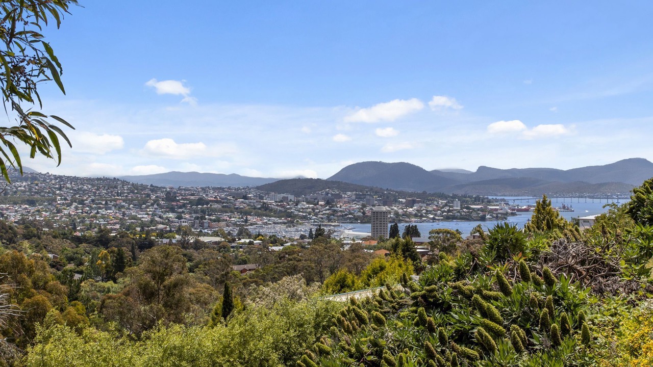 Photo of Others in Sandy Bay