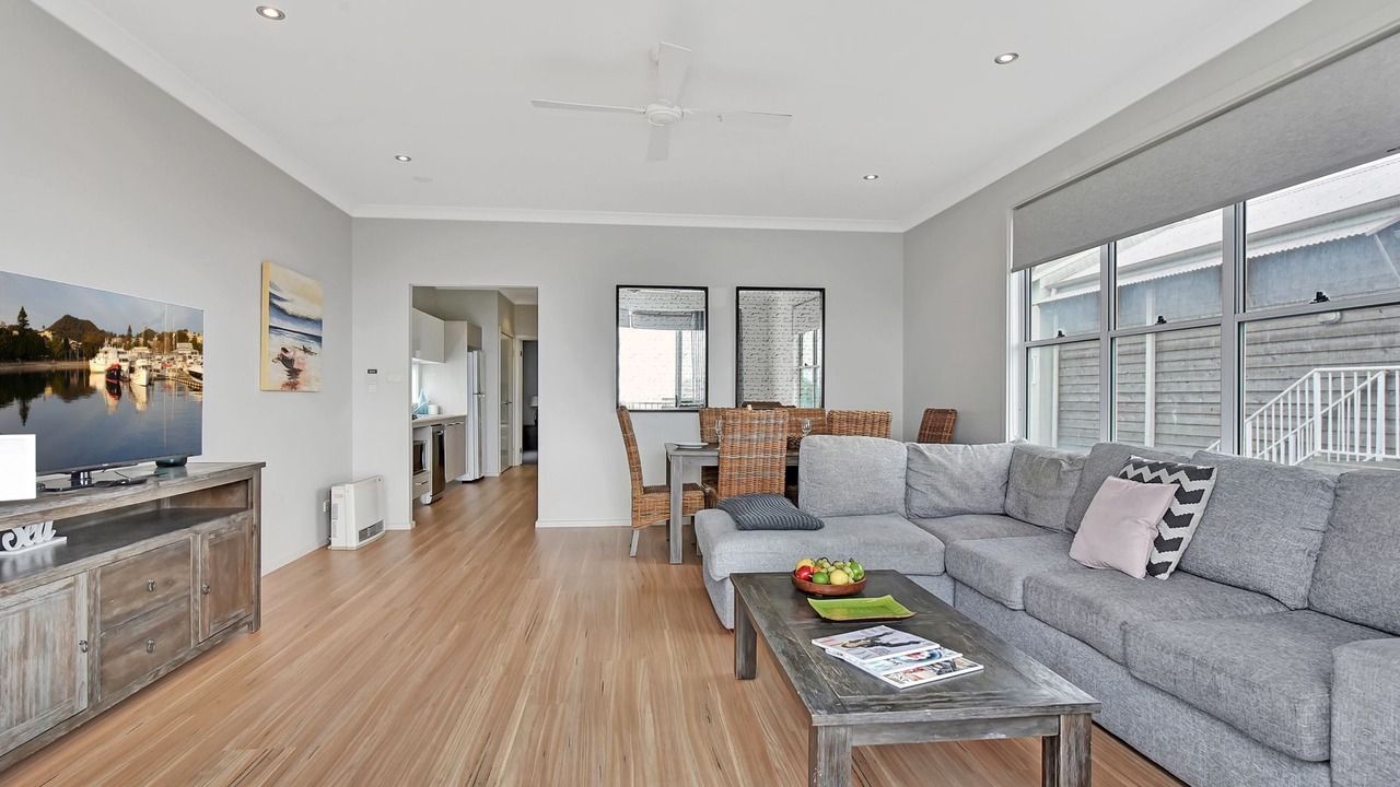 Photo of Livingroom in Caves Beach
