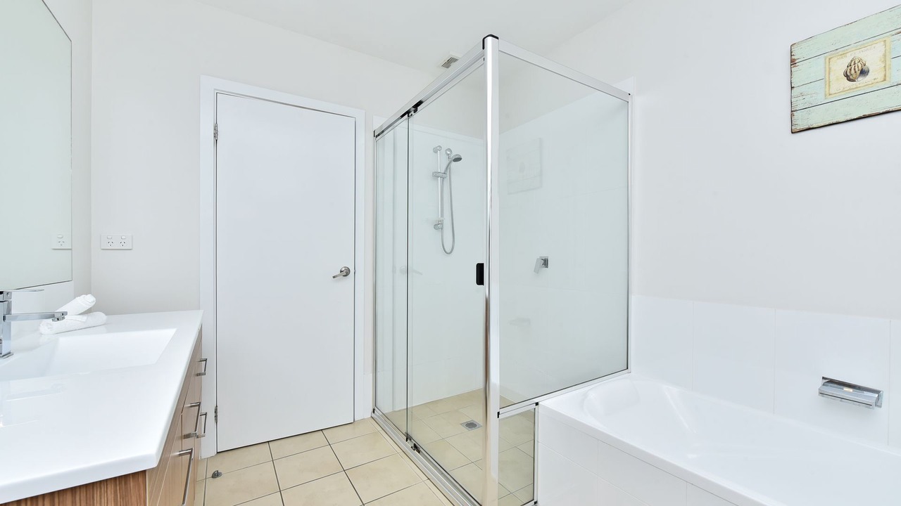 Photo of Bathroom in Caves Beach