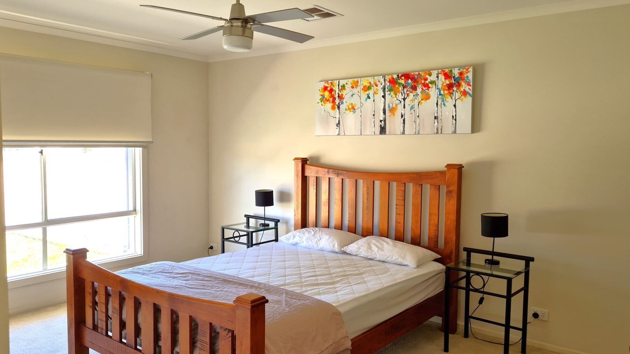 Photo of Bedroom in Moonta Bay