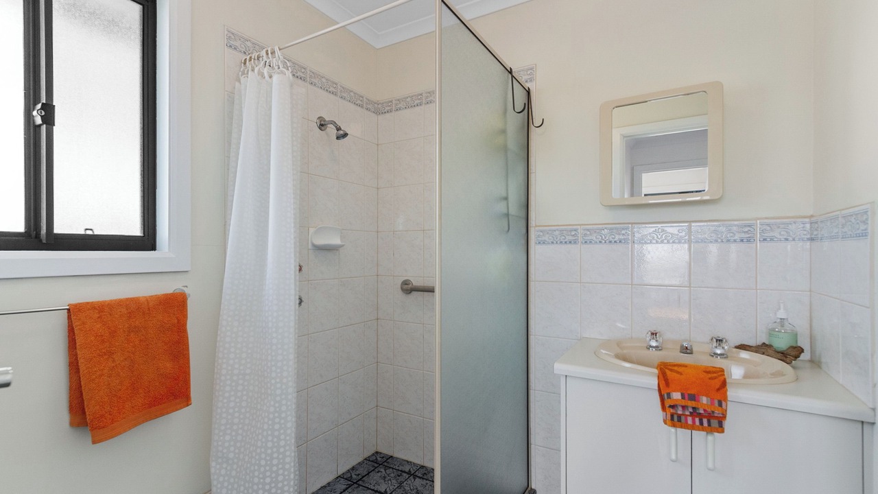 Photo of Bathroom in Minlacowie