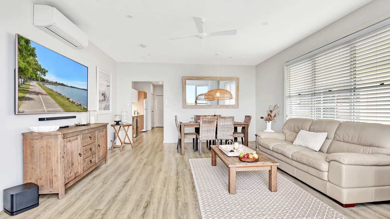 Photo of Livingroom in Caves Beach