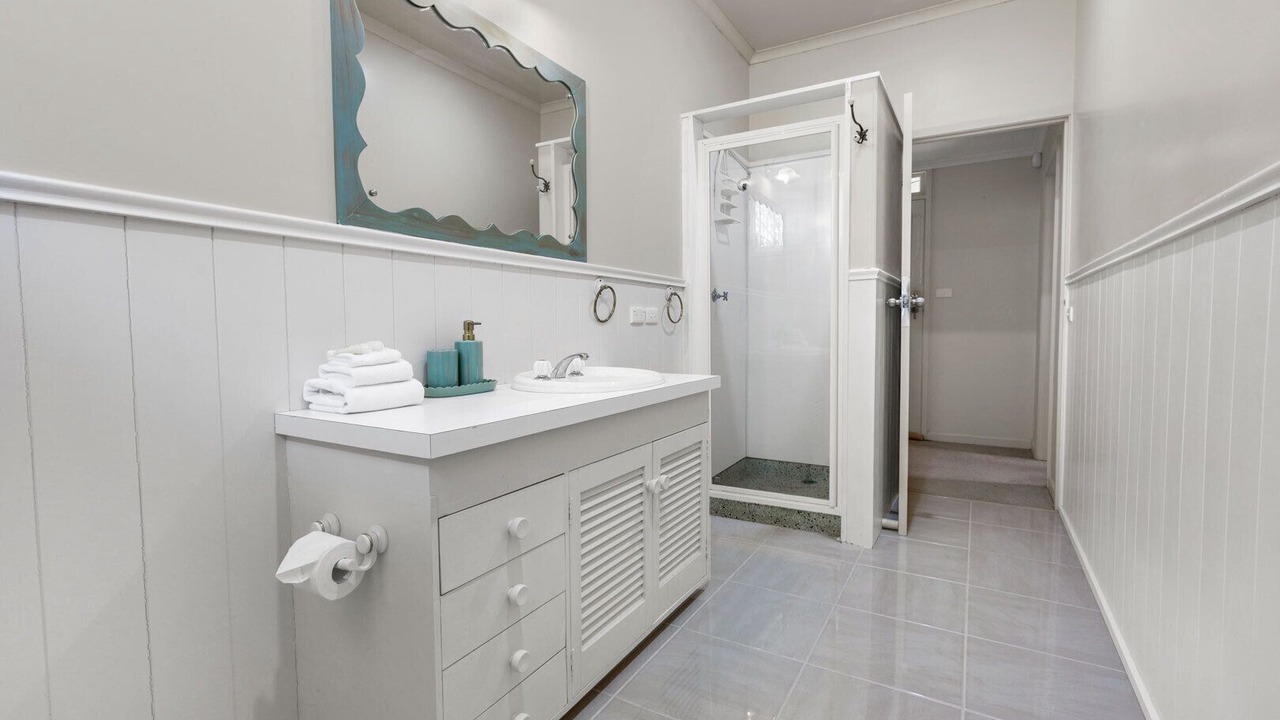 Photo of Bathroom in Eagle Point