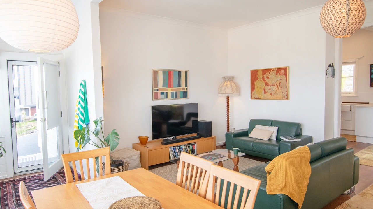 Photo of Livingroom in Albany