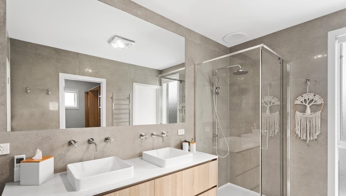 Photo of Bathroom in Cape Woolamai
