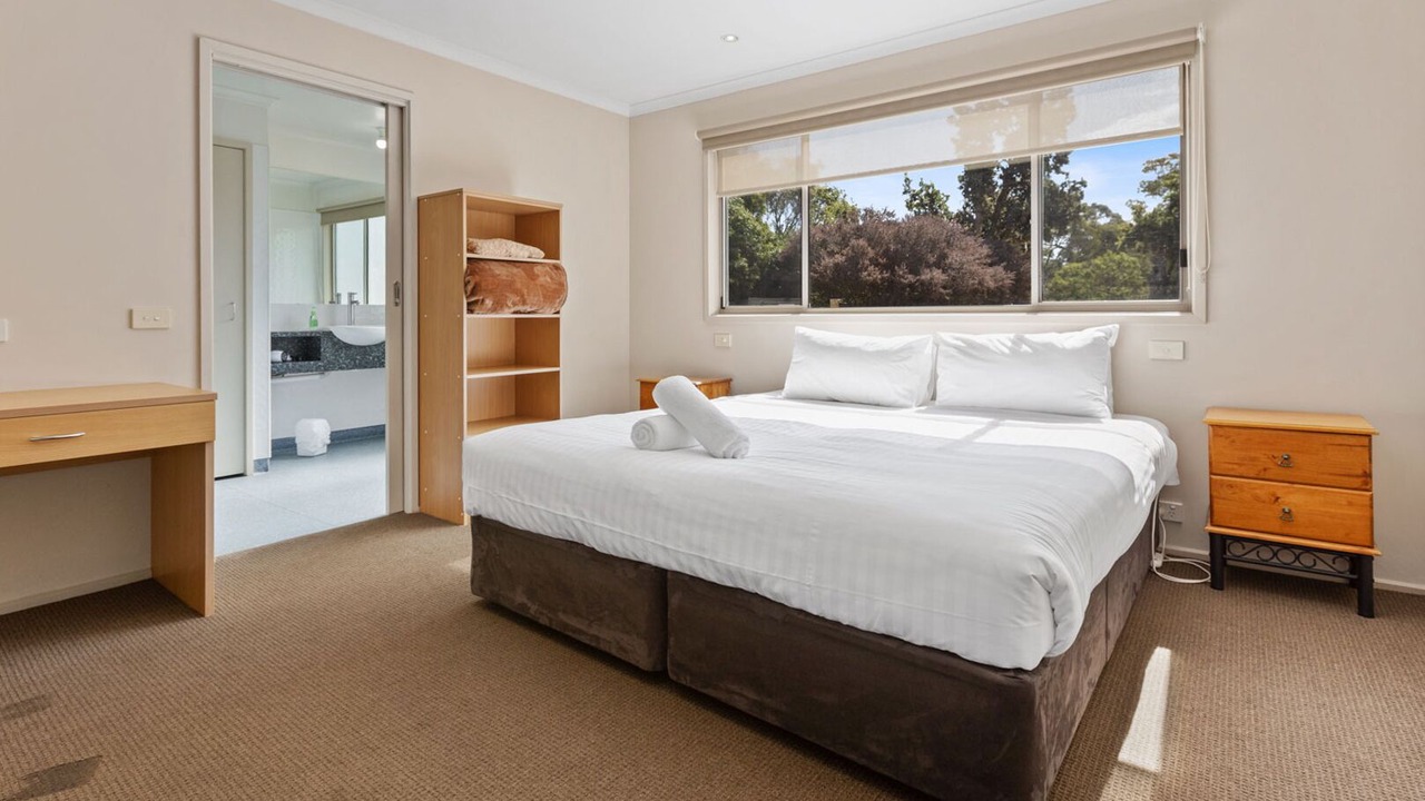 Photo of Bedroom in Forge Creek