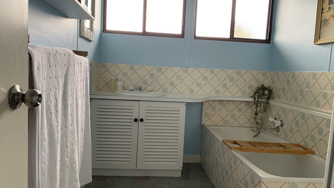 Photo of Bathroom in Apollo Bay