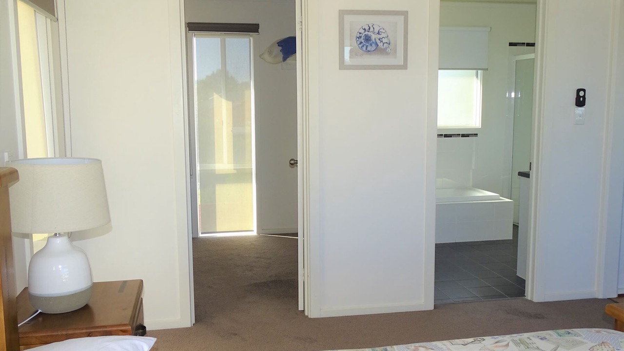 Photo of Bedroom in Moonta Bay