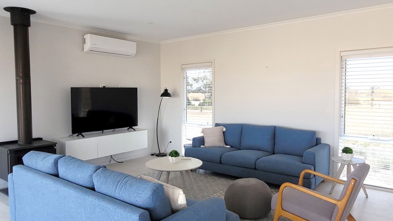 Photo of Livingroom in Port Victoria